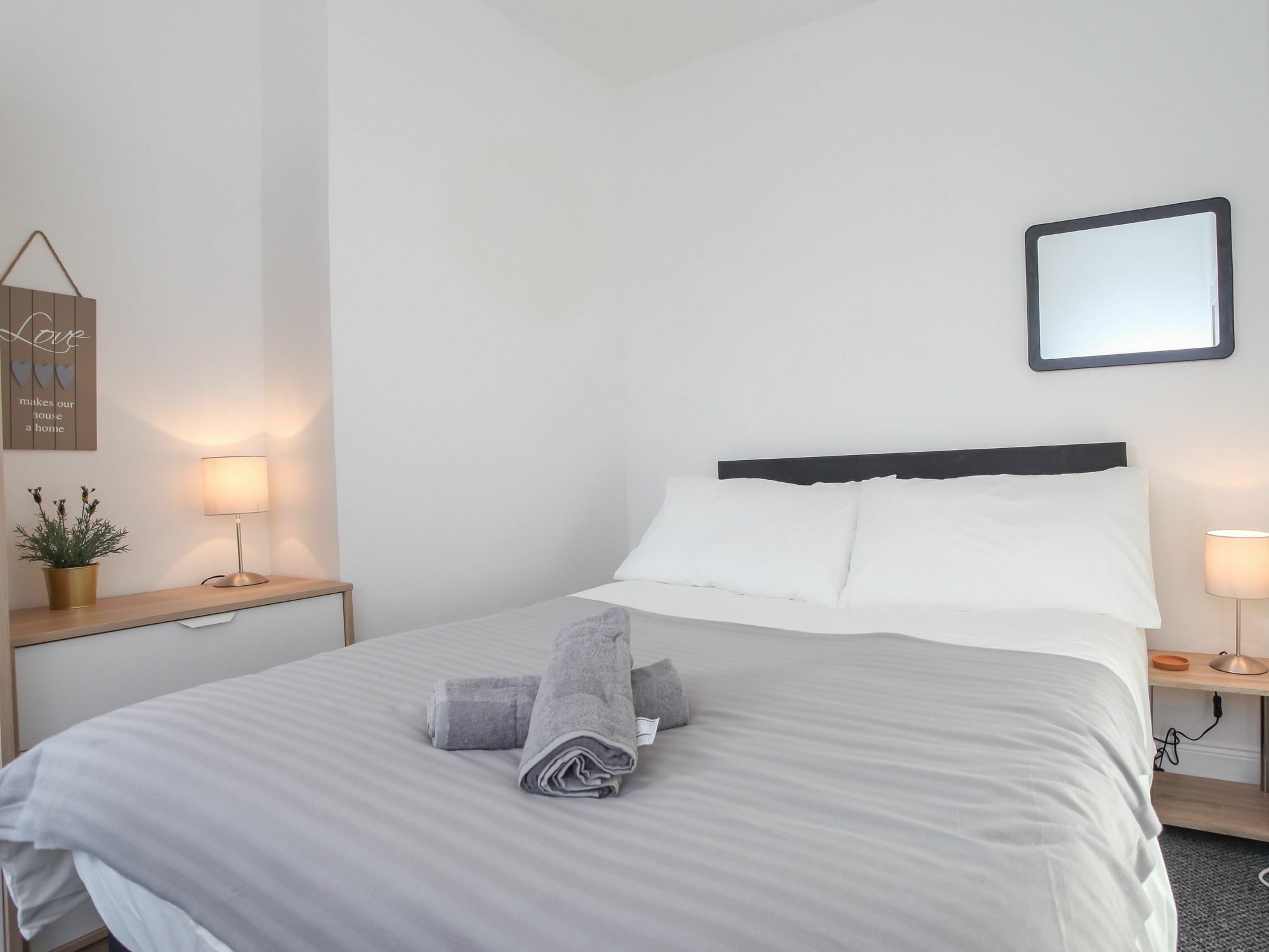 Kingston Serviced Accommodation - Donegall Avenue Белфаст Экстерьер фото